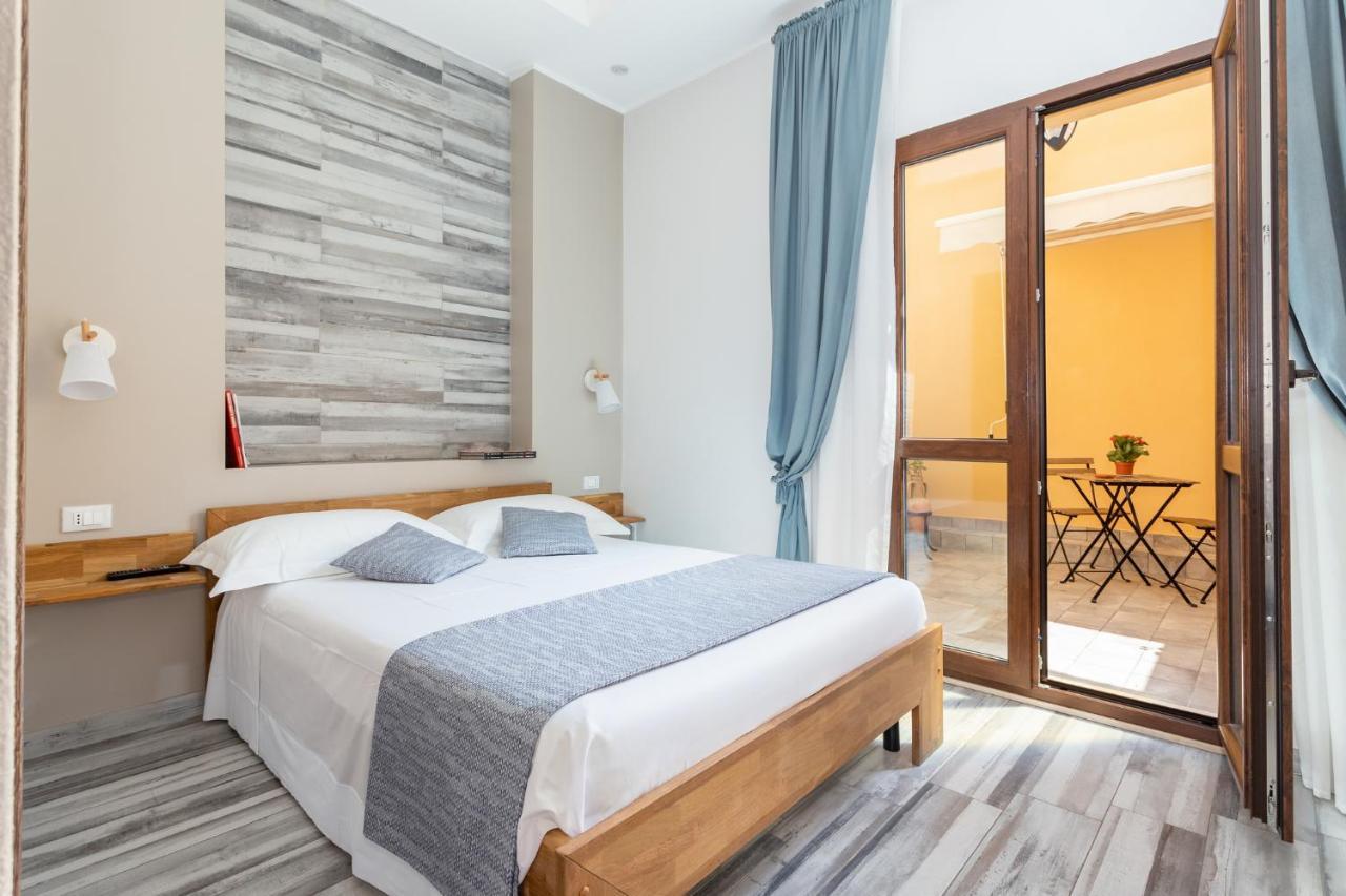 Vittoria Rooms Quartu SantʼElena Екстериор снимка